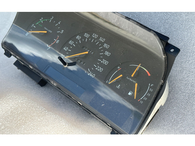 Панель приборов 4428546, 4438222   Saab 9000 CD       