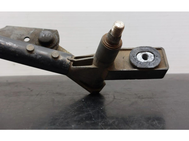 Моторчик дворников     Volvo 440