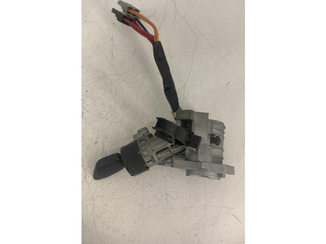 Zpětné zrcátko Peugeot 406 1996 8203HN