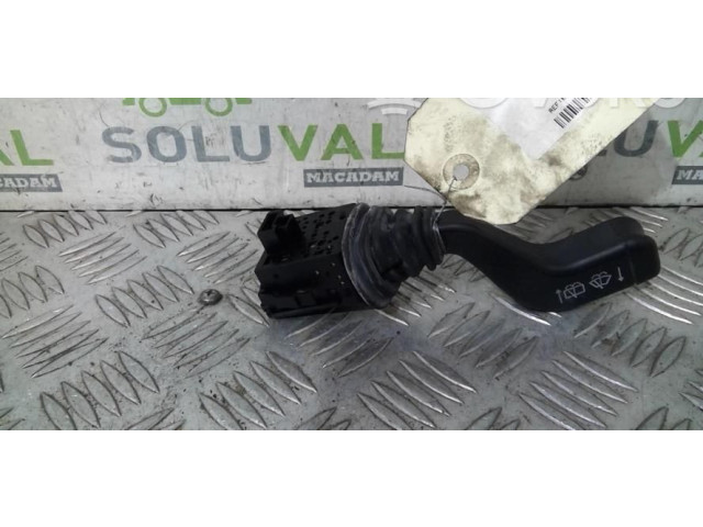 Ручка стеклоочистителей 9185417 Opel Meriva A