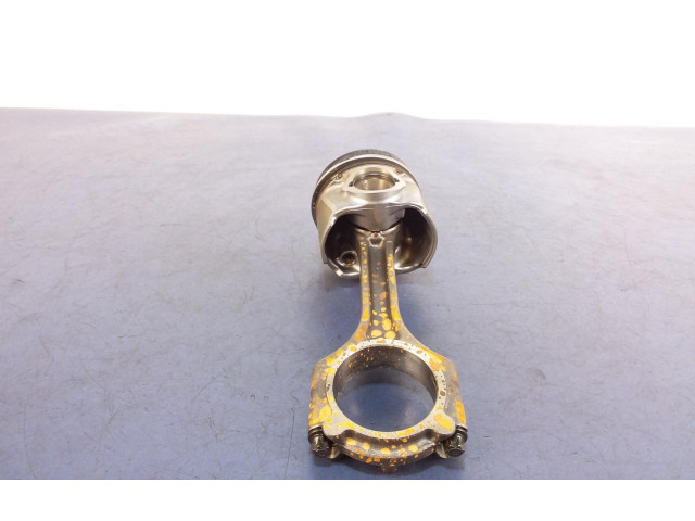 Píst Hyundai i30 D4FB