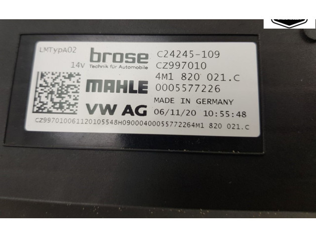 Вентилятор печки    4M1820021C, 4M1820021C   Audi e-tron