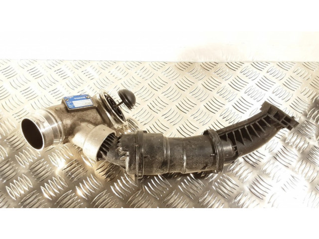 Деталь (детали) канала забора воздуха