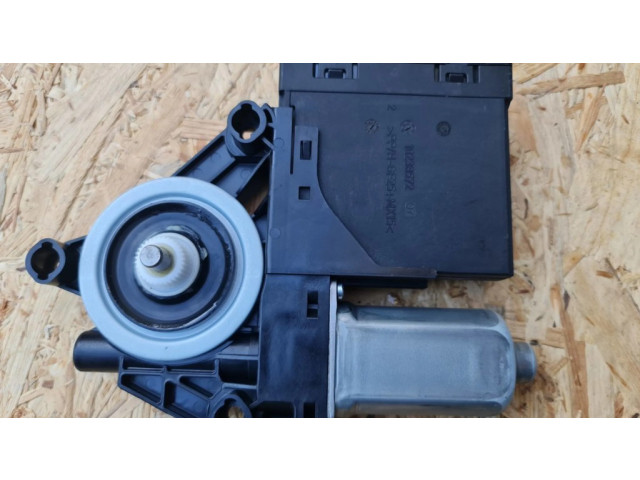 Задний двигатель механизма для подъема окон