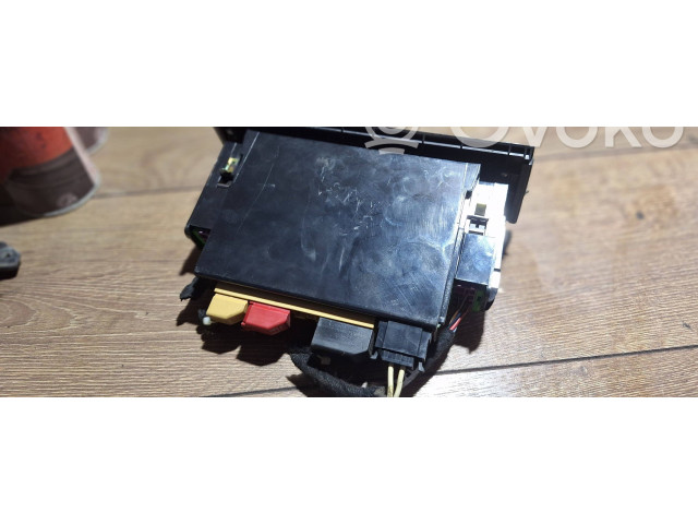 Блок управления климат-контролем 8l0820043j   Audi A3 S3 8P