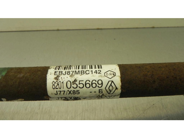 Передняя полуось