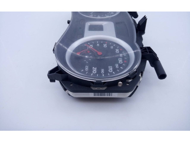 Панель приборов 8200305019D, E2-A1-29-7 Renault Clio II