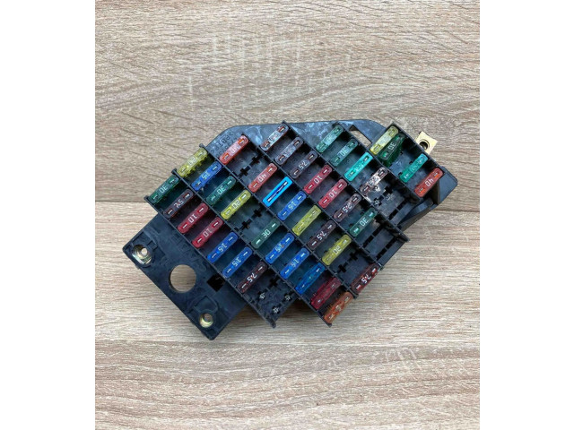 Дисплей 4736930, 4200572 Saab 9-5