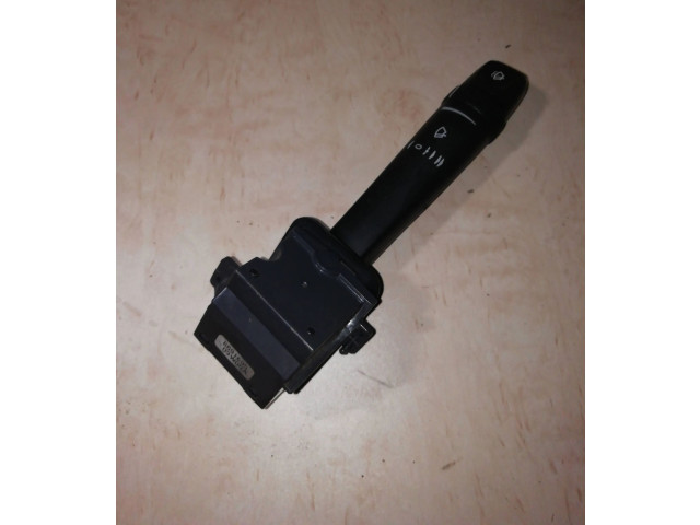 Ручка стеклоочистителей 8691695   Volvo V70