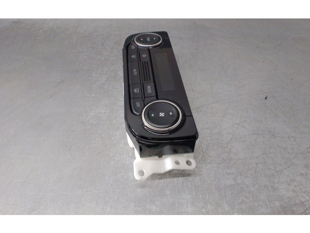 Блок управления кондиционера воздуха / климата/ печки (в салоне) Mitsubishi L300, Cosmos - года