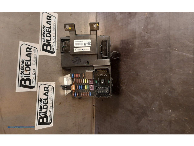 Pojistková skříňka 919544D260 KIA Carnival 2007