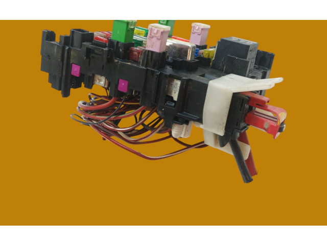 Блок предохранителей 5Q0937615C Skoda Superb B8 (3V)