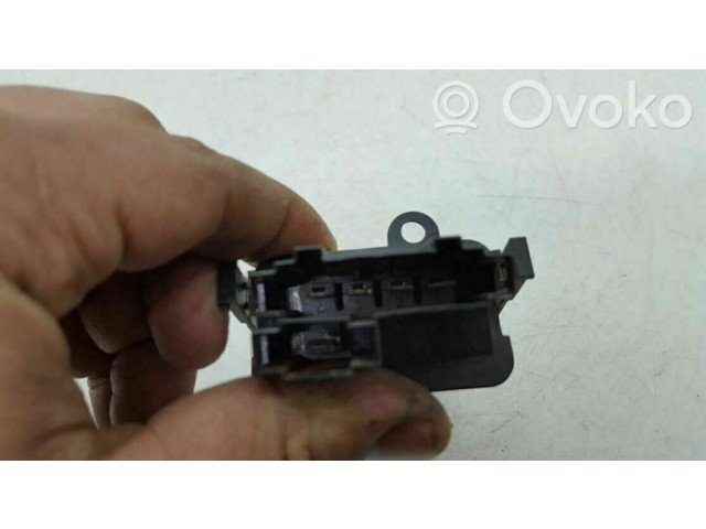 Реостат вентилятора печки