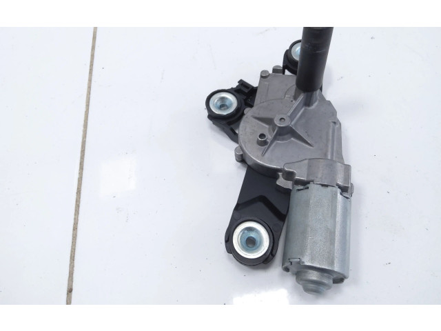 Моторчик заднего дворника 0390201884    Volvo V60