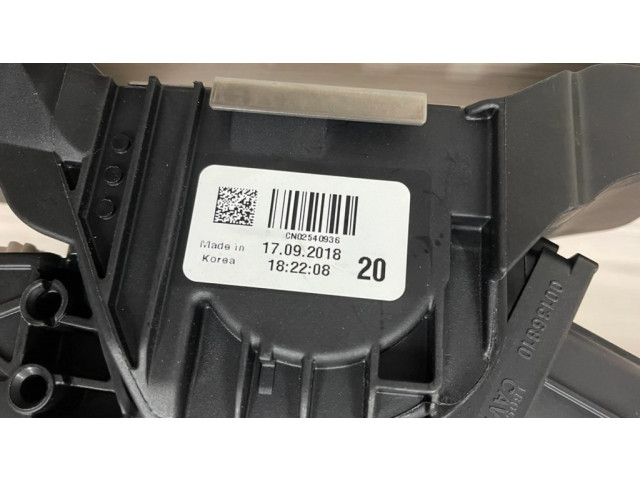 Педаль акселератора