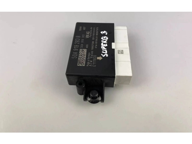 Vstřikovací lišta 5Q0919283B Skoda Fabia Mk2 (5J) Y