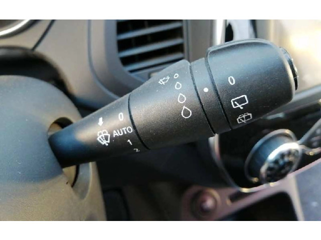 Ручка стеклоочистителей Renault Captur