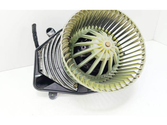 Вентилятор печки 8D1820021 Skoda Superb B5 (3U)