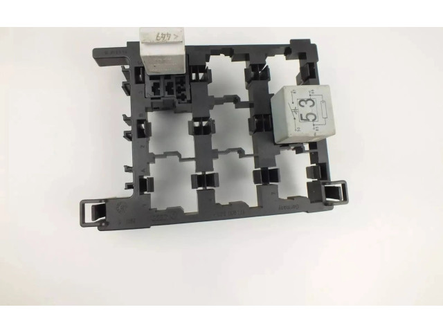 Блок предохранителей 1T1937503A Volkswagen Caddy