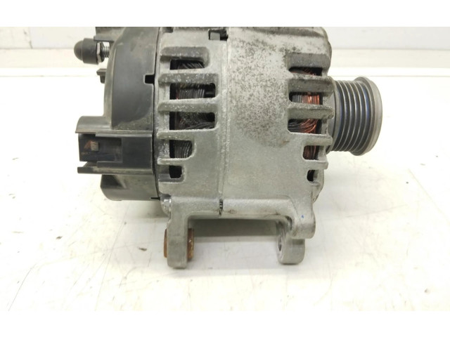 Генератор 04L903021L Audi Q3 8U