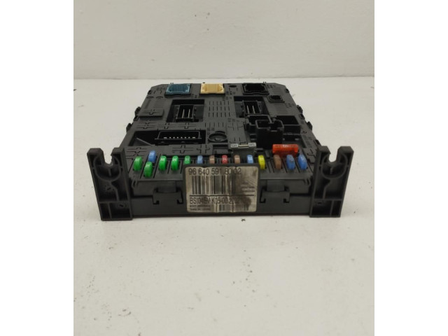 Блок предохранителей 966405918002 Citroen C4 I