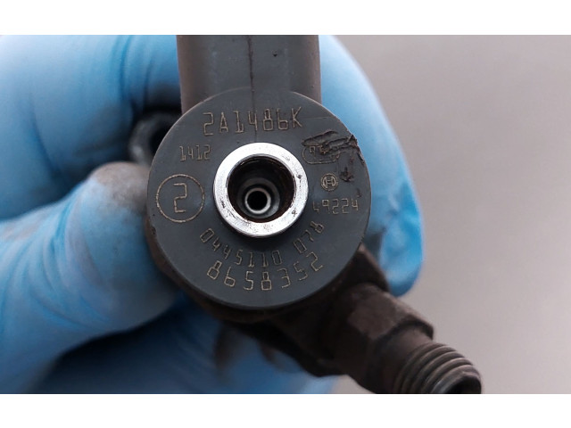 Форсунка 8658352 Volvo S60