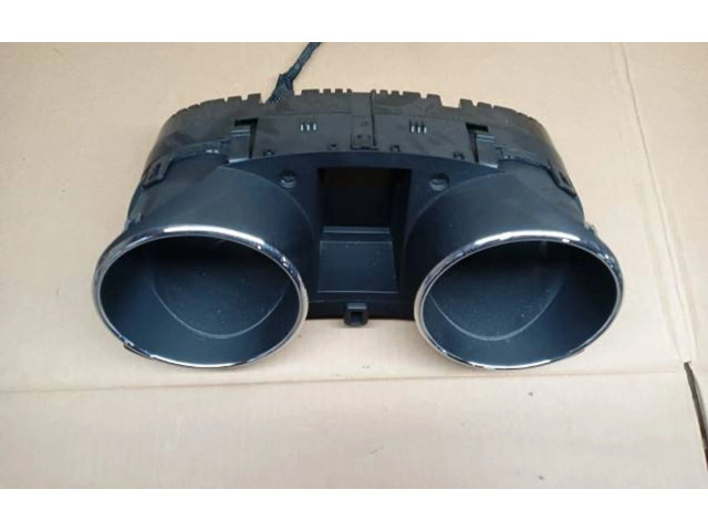 Панель приборов 5L0920940K, 1273920166   Skoda Yeti (5L)       