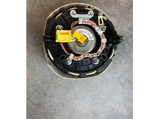 Подушка безопасности водителя A0008602401, A0008602501   Mercedes-Benz AMG GT R190 C190