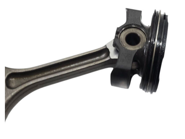 Поршень 46354757, 46346020 Jeep Renegade