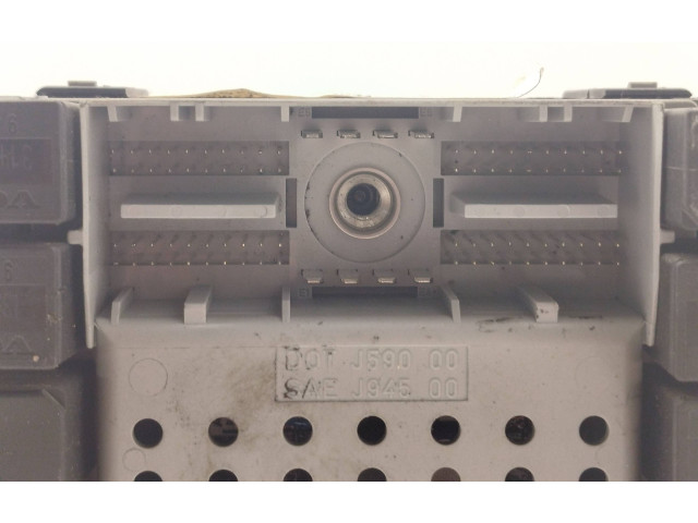 Блок предохранителей 8688383, 8645716   Volvo S80    