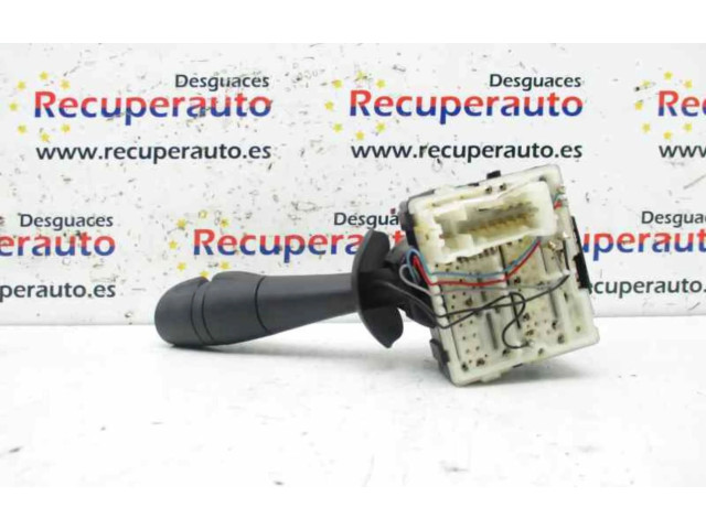 Топливная рампа    Renault Clio III  