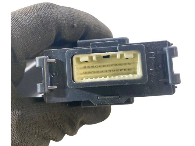 Блок управления 476A06FL0A   Nissan Rogue