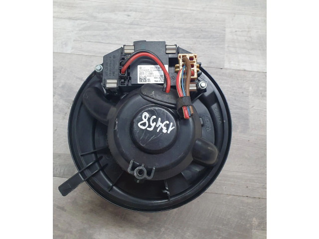 Вентилятор печки 3C0907521F, F011500081 Skoda Octavia Mk2 (1Z)