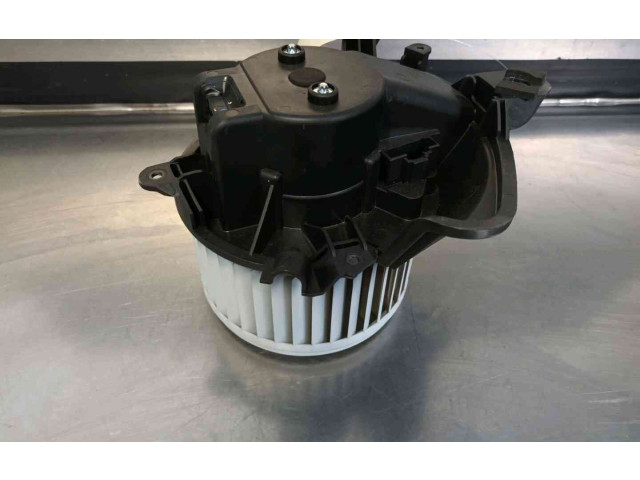 Вентилятор радиатора     95518102    Opel Combo C 