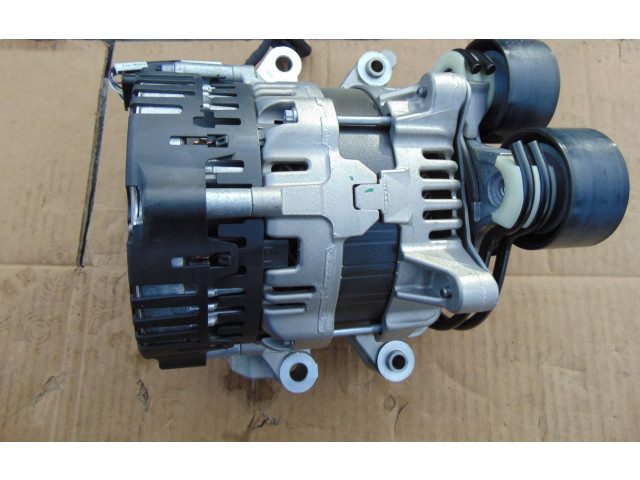 Генератор 32406474 Volvo XC40