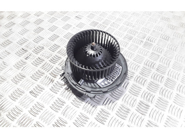 Вентилятор печки    5Q1819021B, 5Q0907521E   Audi A3 S3 8V