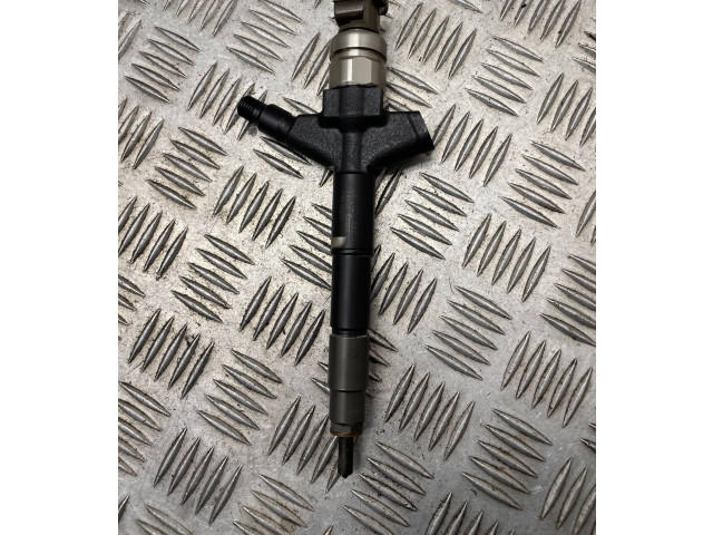 Vstřikovač 166005X00A Nissan Murano Z51