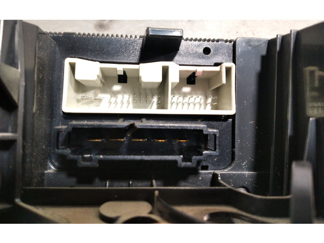 Рулевая рейка  Модуль блока управления кондиционером    Volkswagen Caddy 2004 - 2010 года