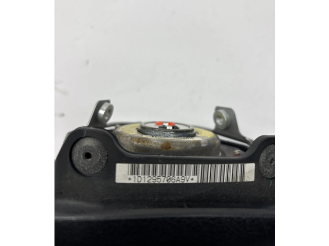 Подушка безопасности водителя 1D1295706A9V   Lexus IS 220D-250-350