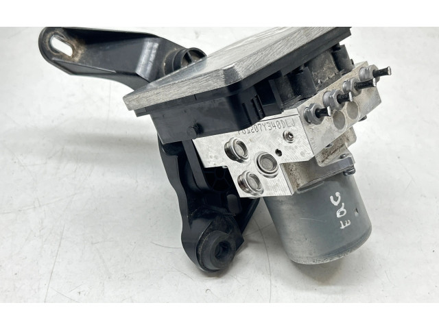 Jednotka ABS A2939000001, A014C388 Mercedes-Benz EQC 2022