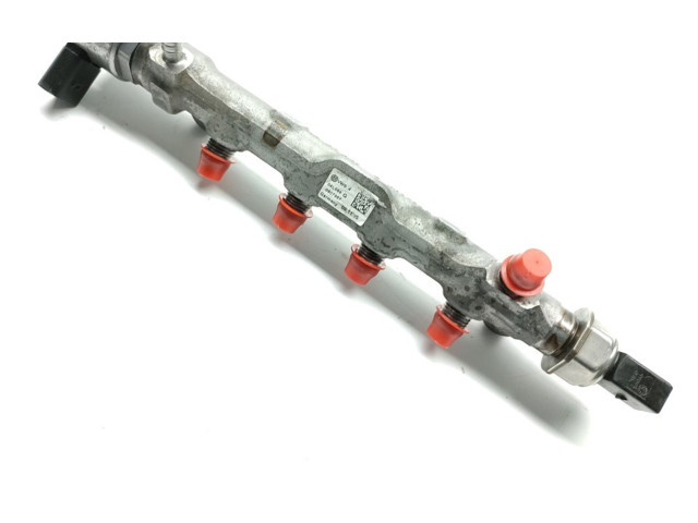 Vstřikovací lišta 04L089G Volkswagen Tiguan CUV