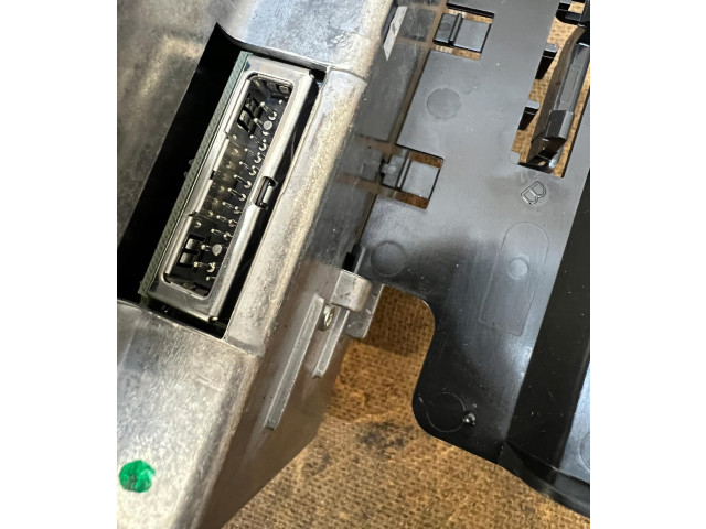 Дисплей    4f0919603a   Audi A6 S6 C6 4F