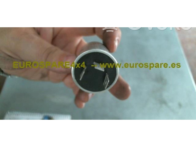 Pojistková skříňka Nissan Navara D22 2001