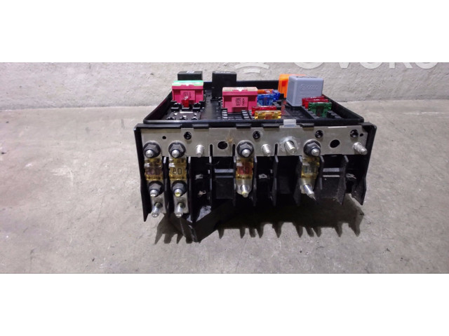 Блок предохранителей 2K1937535H Volkswagen Caddy