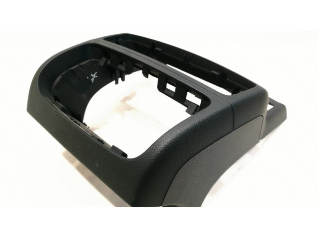 Другая центральная деталь консоли (туннеля)