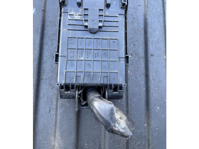 Блок предохранителей 284B9, 284B71MS0B Infiniti M30