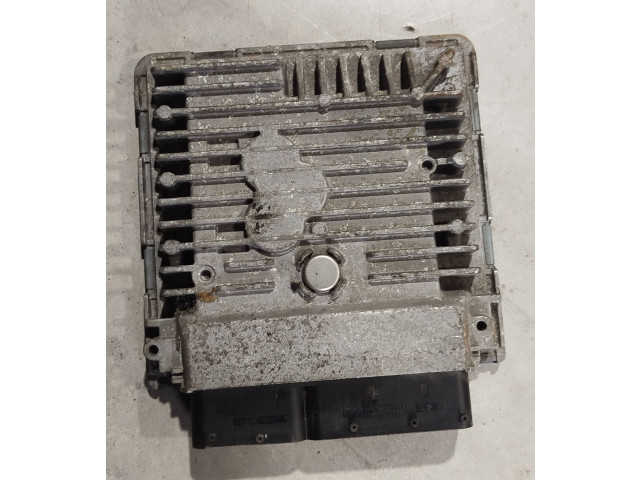 Блок управления 03l906023db Volkswagen Caddy