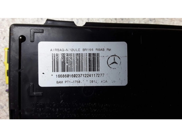 Подушка безопасности в сиденье A1668601602, 1668601602   Mercedes-Benz ML W166