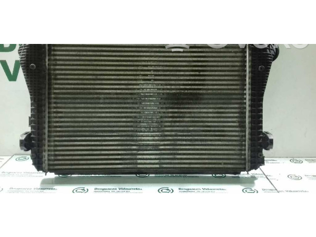 Интеркулер  3C0145805G, E3941   Volkswagen Passat Alltrack 