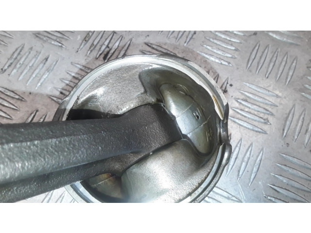 Поршень с шатуном 939A1000 B774, 939A1000 Alfa Romeo 159 для дизельного двигателя 1.9